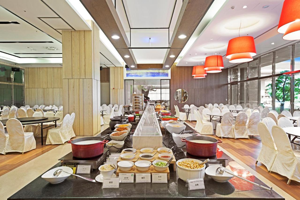 Naruwan Galaxy Hotel Taitung Exterior foto