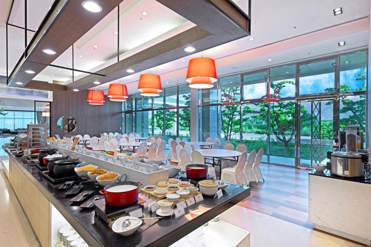 Naruwan Galaxy Hotel Taitung Exterior foto