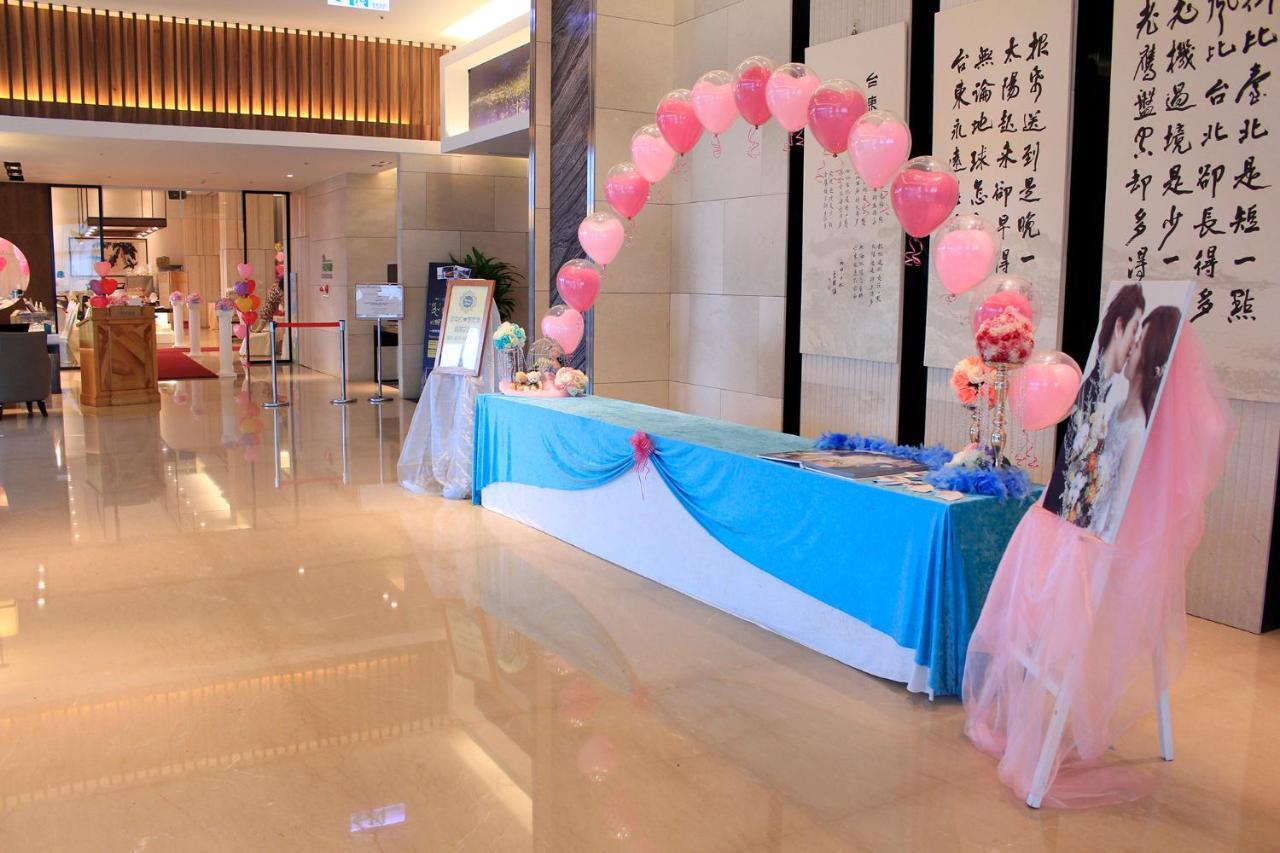 Naruwan Galaxy Hotel Taitung Exterior foto